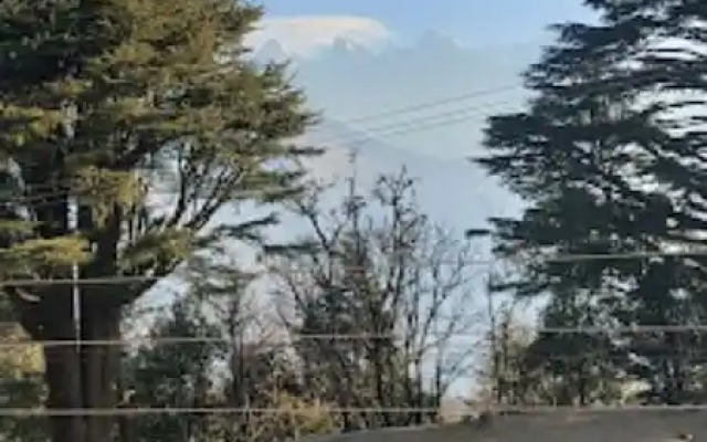 Goroomgo Mansarovar Inn Munsyari