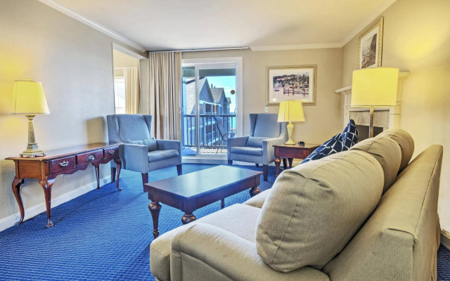 Club Wyndham Newport Onshore