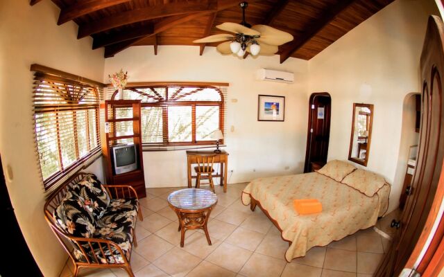 Marea Brava Hotel & Villas