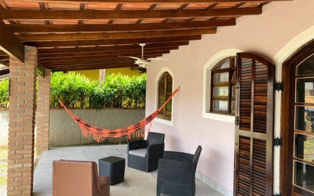 Casa Terrea com Piscina e Internet - Ar Opcional