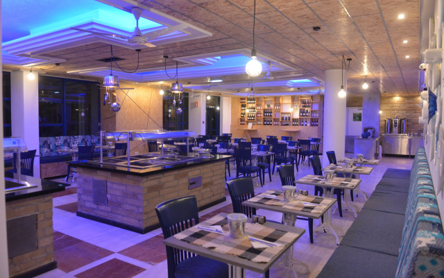 Nereus Hotel