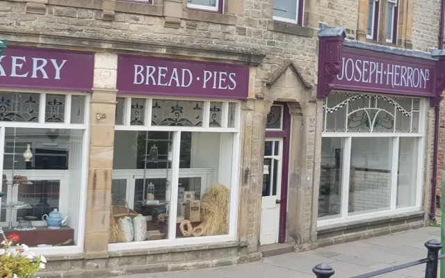 Oddfellows 7 Ensuite Double Room