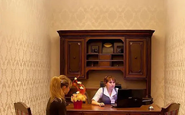 Гостиный Дом