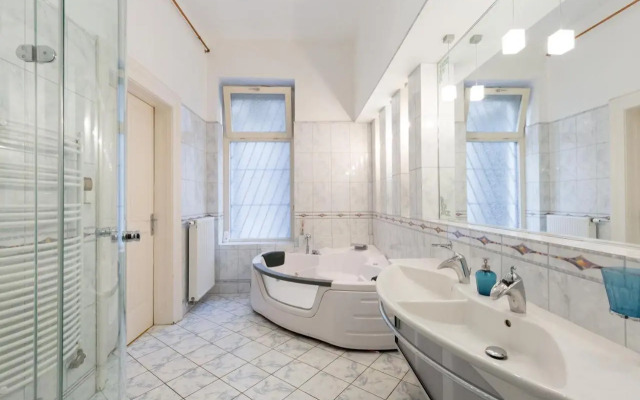 Luxury central Apartment