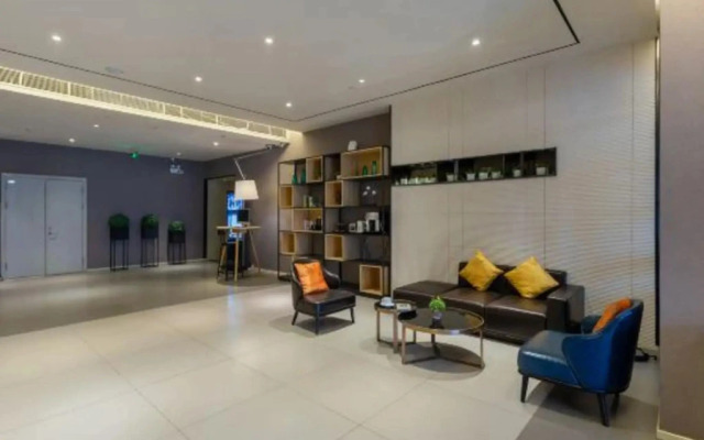 怡莱酒店(青州宋城古城景区店)