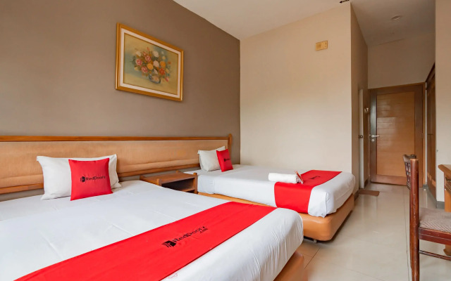 RedDoorz near Institut Teknologi Bandung 2