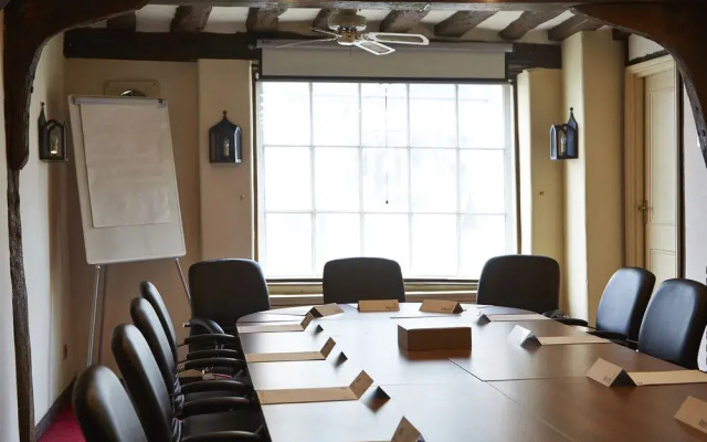 White Hart Hotel by Greene King Inns