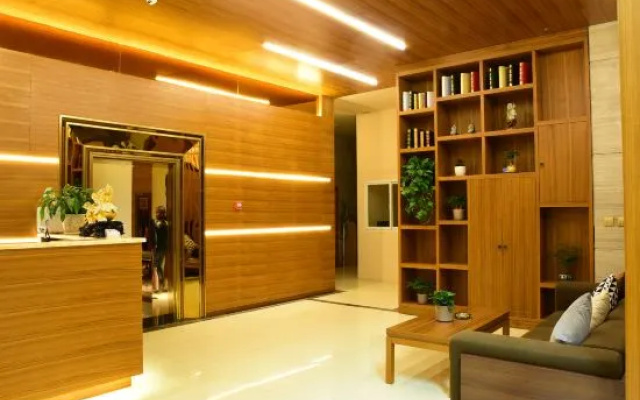 Kunming Nanyang Hotel (Xinluojiawan New Asia Sports City Subway Station) – Lobby – Kunming
