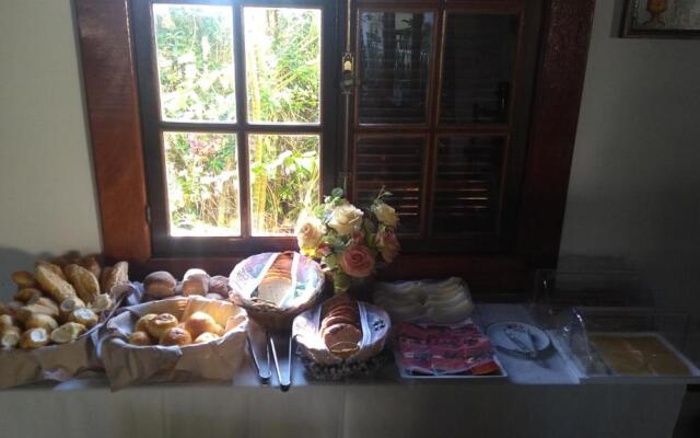 3 Palmeiras Guest Lounge