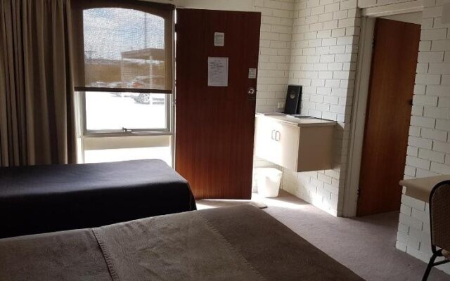 Econo Lodge Hacienda Motel Geelong