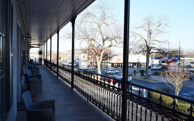 The William Boerne Hotel