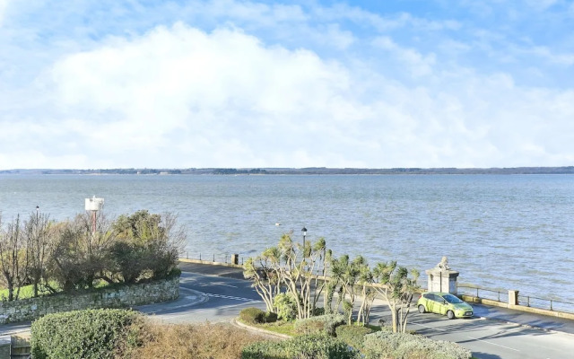 Seafront Quay West Apartments