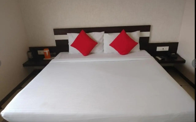 OYO 19312 Hotel Shiv Shakti