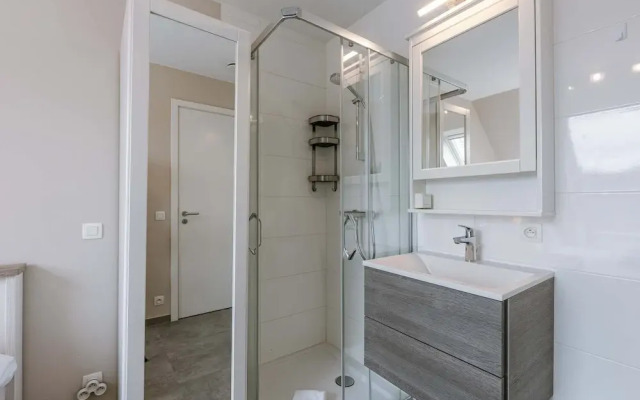 Spacious 3-bedroom Apartment in Oostende