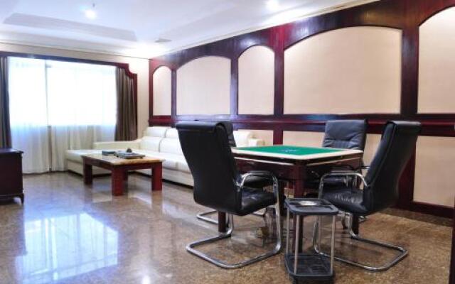 Xianglong Hotel