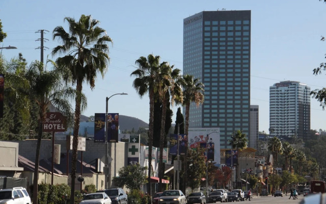 El Royale Hotel Near Universal Studios