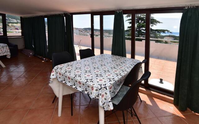 Apartments Dobrinic