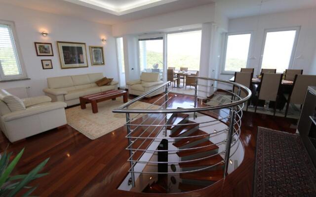 Villa Tripalo