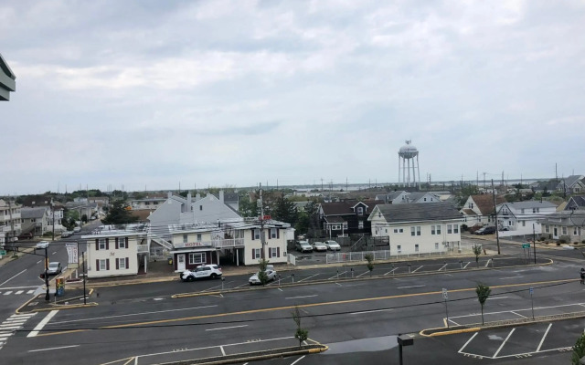 Sea Palace Inn