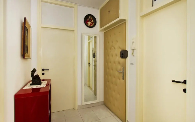 Apartment Depolo