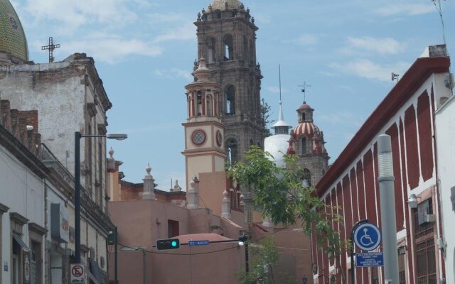 Hotel Amazing Celaya