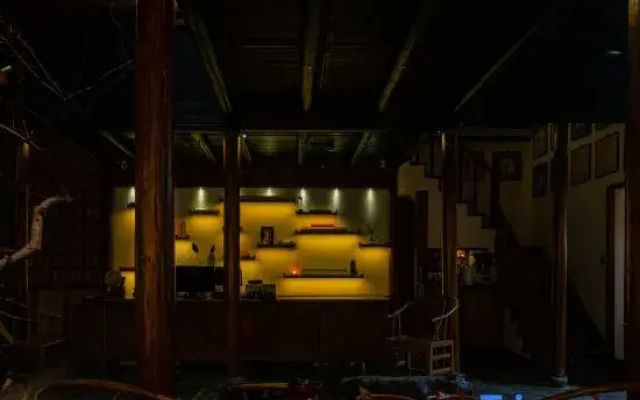 Zhujiajiao Jingting Inn