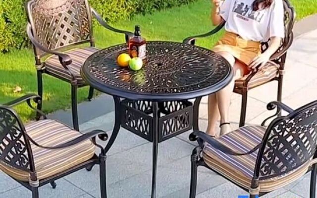 Dongguan Happiness Space Apartment