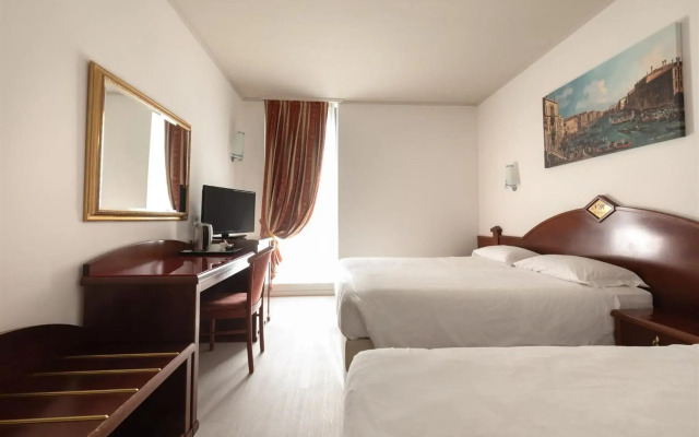 Noventa Hotel