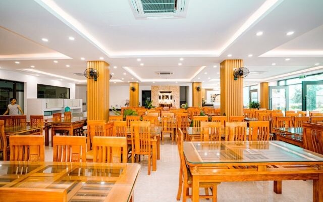 Quang Vinh Hotel