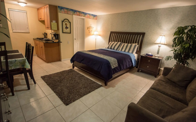 Camelot Beach Suites
