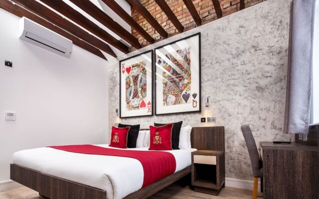 Signature Suites