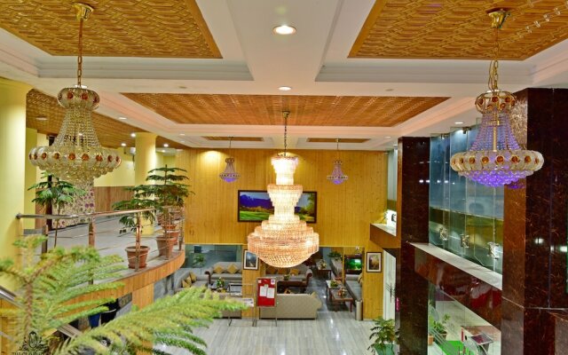 Hotel The Grand Mamta