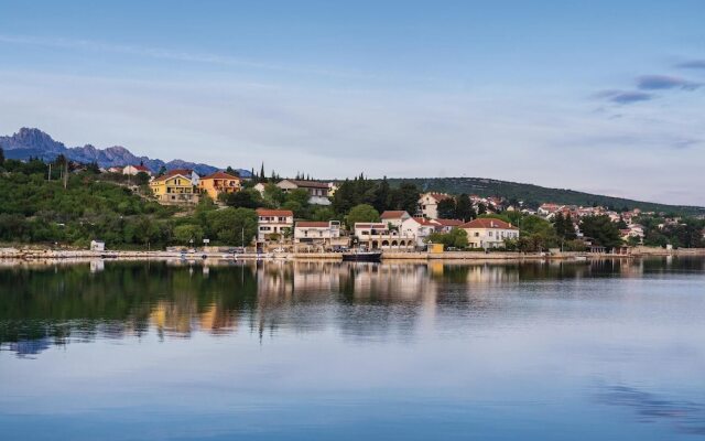 Nice Apartment in Maslenica With 2 Bedrooms and Wifi