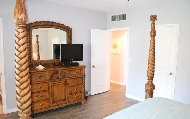 Jamaica Royale - T53 - 2 Br Condo