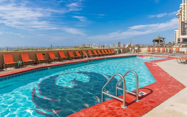 Phoenix III 3031 Beachfront End-unit