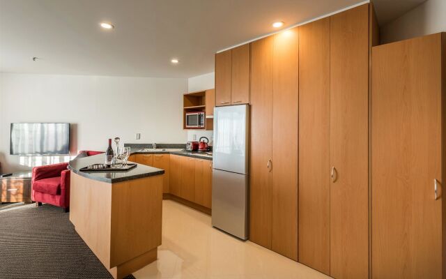 Fino Hotel & Suites