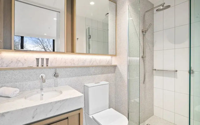 Brand-new 2-bed With Rooftop Access