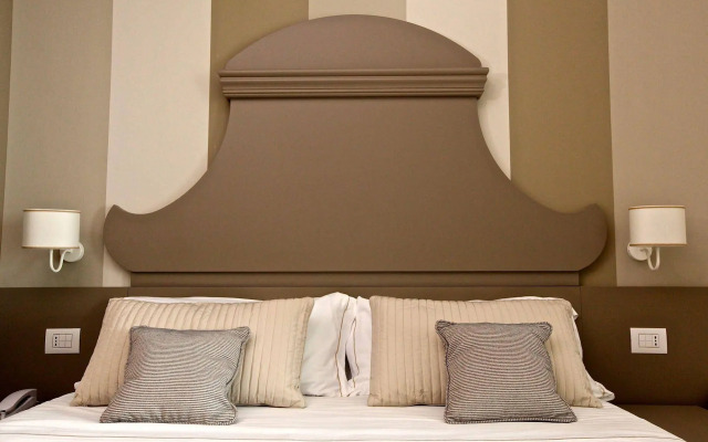 Hotel Ambassador