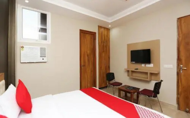 Palm Garden Suites By OYO Rooms