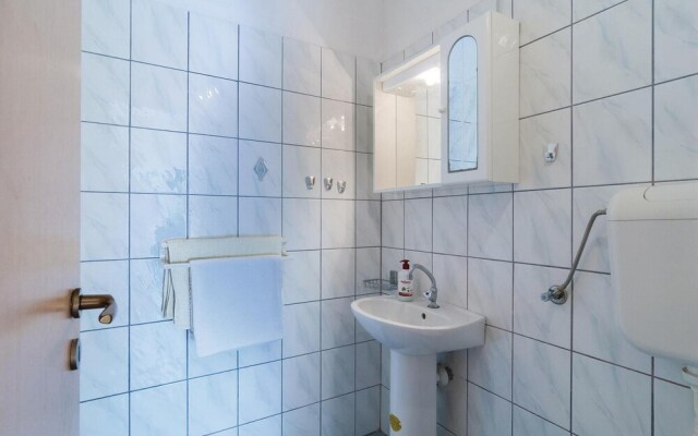 Nice Home in Stanici With Wifi and 2 Bedrooms