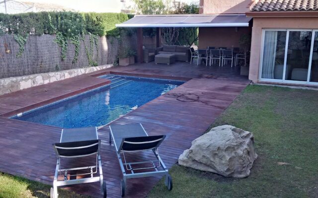 Casa acogedora y confortable con piscina