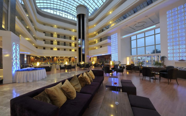 Seaden Sea World Resort & Spa