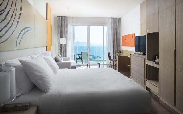 White Sand Beach Residences Pattaya