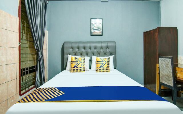 OYO 2690 Hotel Tampan