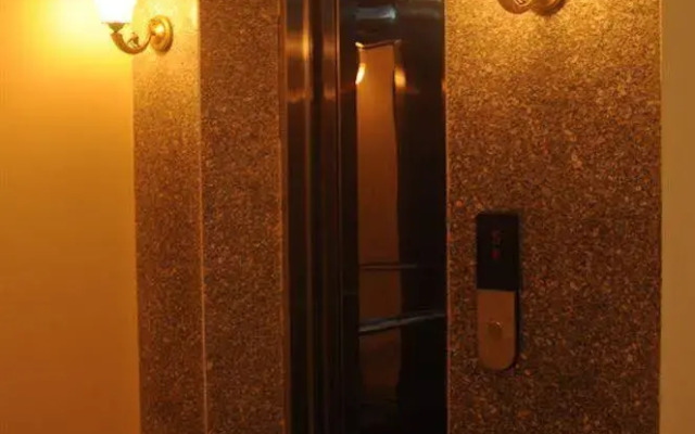 Champa Hotel