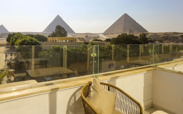 Shadow Pyramids View INN
