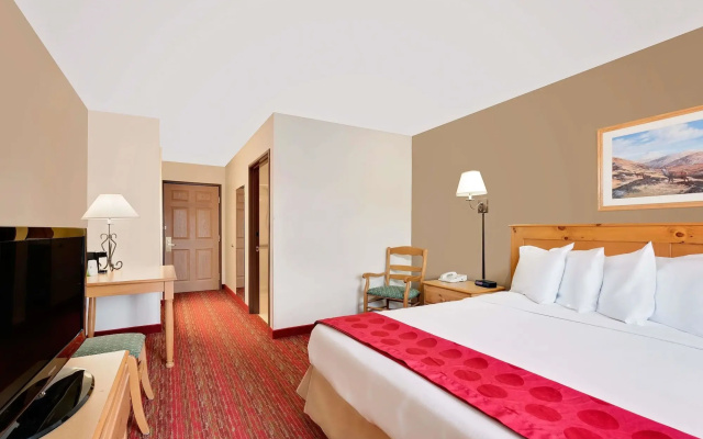 Comfort Inn & Suites Summerset - North Rapid City