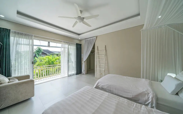 Villa Bali OM Center – Guest Rooms – Kerobokan Kelod