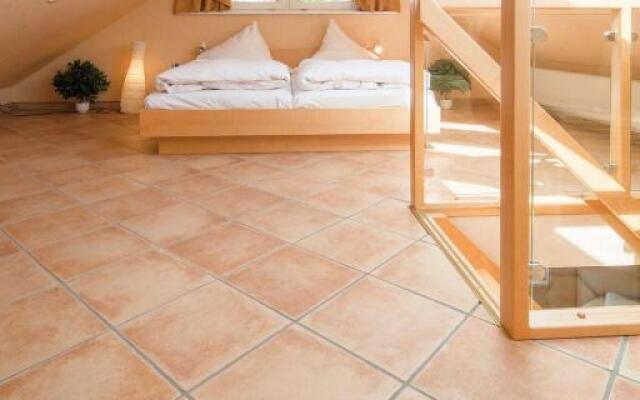 Gustls Hus, App 2