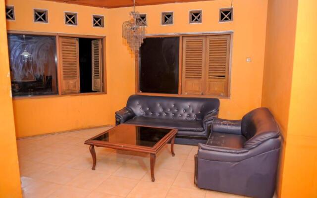 SPOT ON 2584 Hotel Karya Nunggal Asri